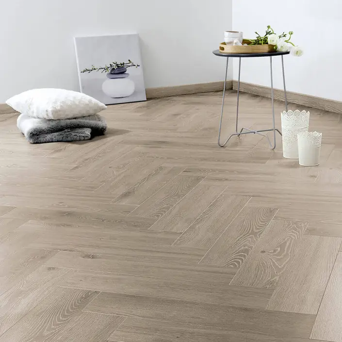 FLOER Hybride laminaat Visgraat FLR-1602 Vergrijsd Eiken